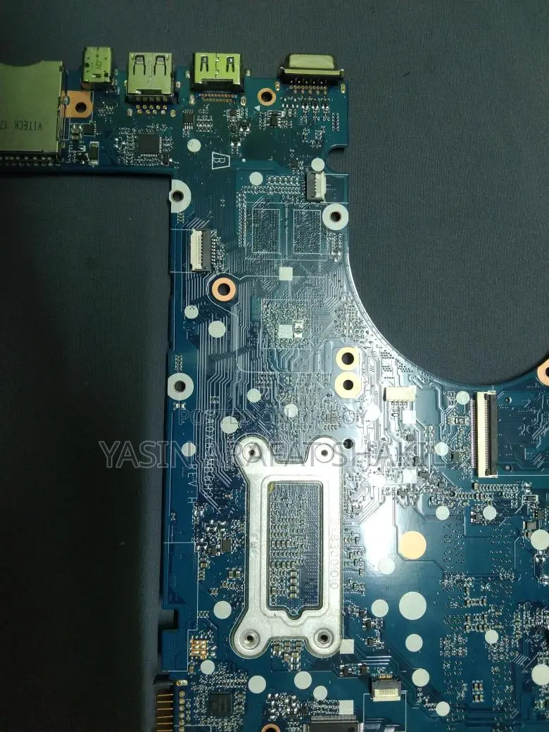 Asus X83-motherboard