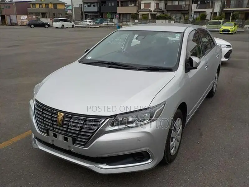 Toyota Premio FL Silver 2021