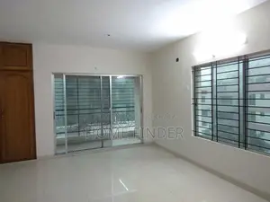গুলশানে ২৫৪০ বর্গফুটের আন-ফার্নিশড ৩-বেড অ্যাপার্টমেন্ট ভাড়া
