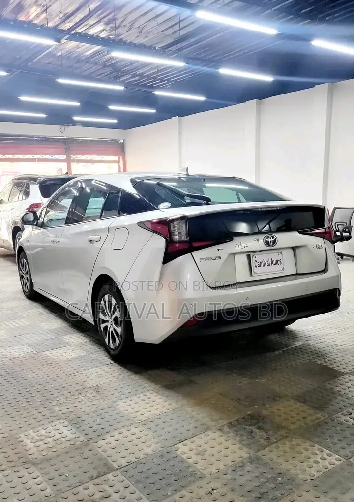 Toyota Prius A PACKAGE SILVER 2020