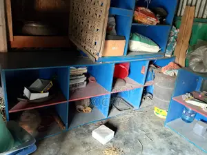 Display rack with drawer