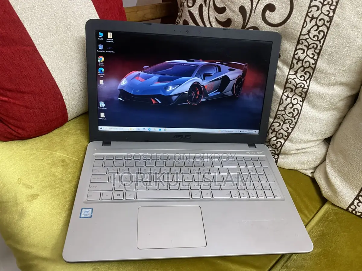 Core i3 6th Generation Laptop/12 GB Ram/6 Graphics
