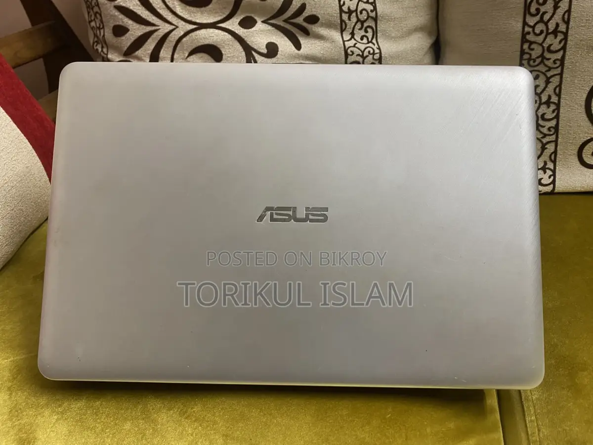 Core i3 6th Generation Laptop/12 GB Ram/6 Graphics