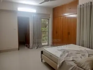 গুলশানে ৩ বেডরুমের এক্সক্লুসিভ ফুল-ফার্নিশড অ্যাপার্টমেন্ট ভাড়া