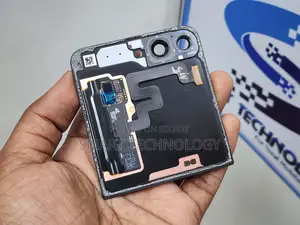Samsung Galaxy Z Flip 5 Front/Small Display