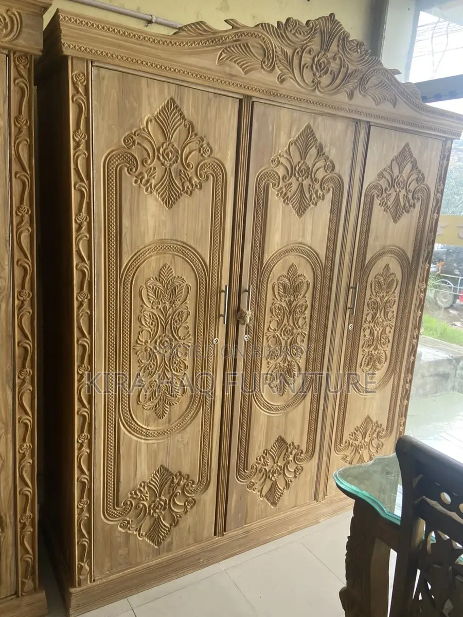 Discount on Chittagong Teak Wood Almirah