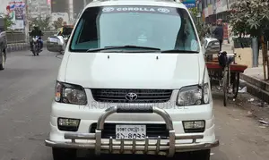 Toyota Noah Road Tourer 2001