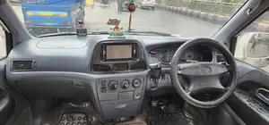 Toyota Noah Road Tourer 2001