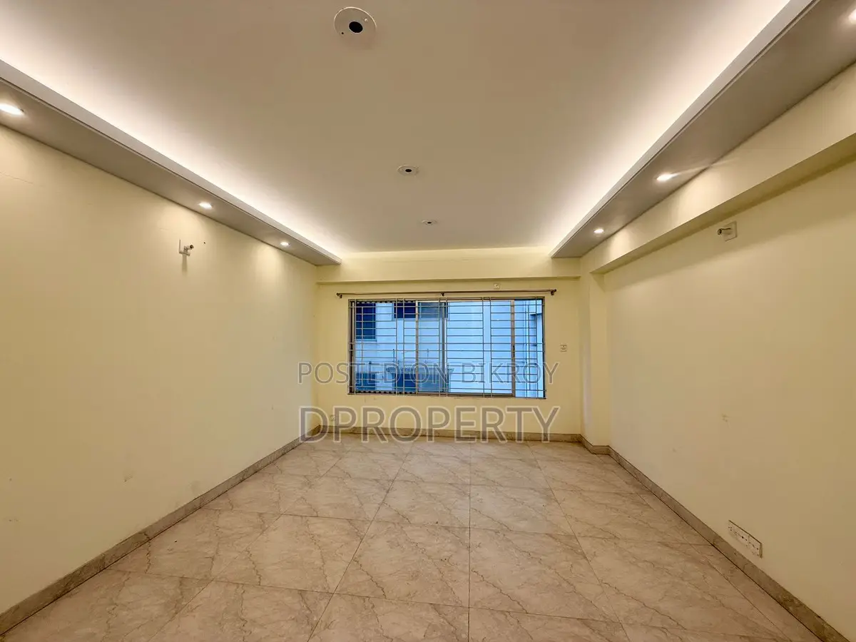 4bdrm Apartment in Basundhara for Rent