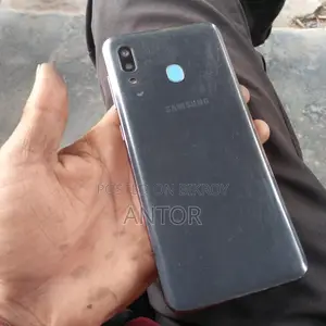 Samsung Galaxy A30 . (Used)