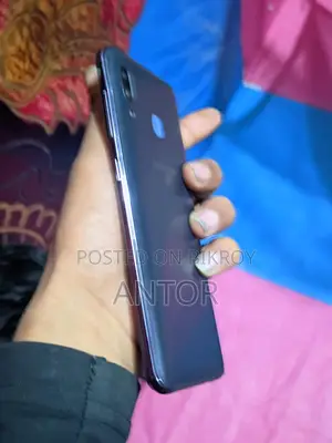 Samsung Galaxy A30 . (Used)