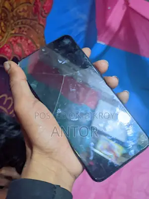 Samsung Galaxy A30 . (Used)