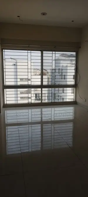 বনানীতে ২২০০ বর্গফুটের নতুন অ্যাপার্টমেন্ট ভাড়া, ৩ বেড ৩ বাথ, চমৎকার ভিউ
