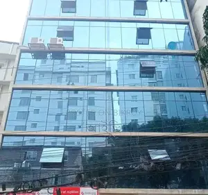 পুরান পল্টন বক্স কালভাট রোড মনা এ কমার্শিিয়াল স্পেস এবং দোকান সেল হবে