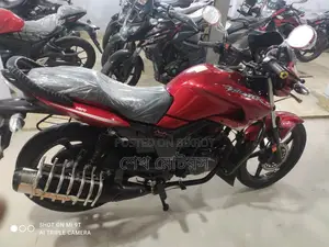 Hero Hunk Red 2024