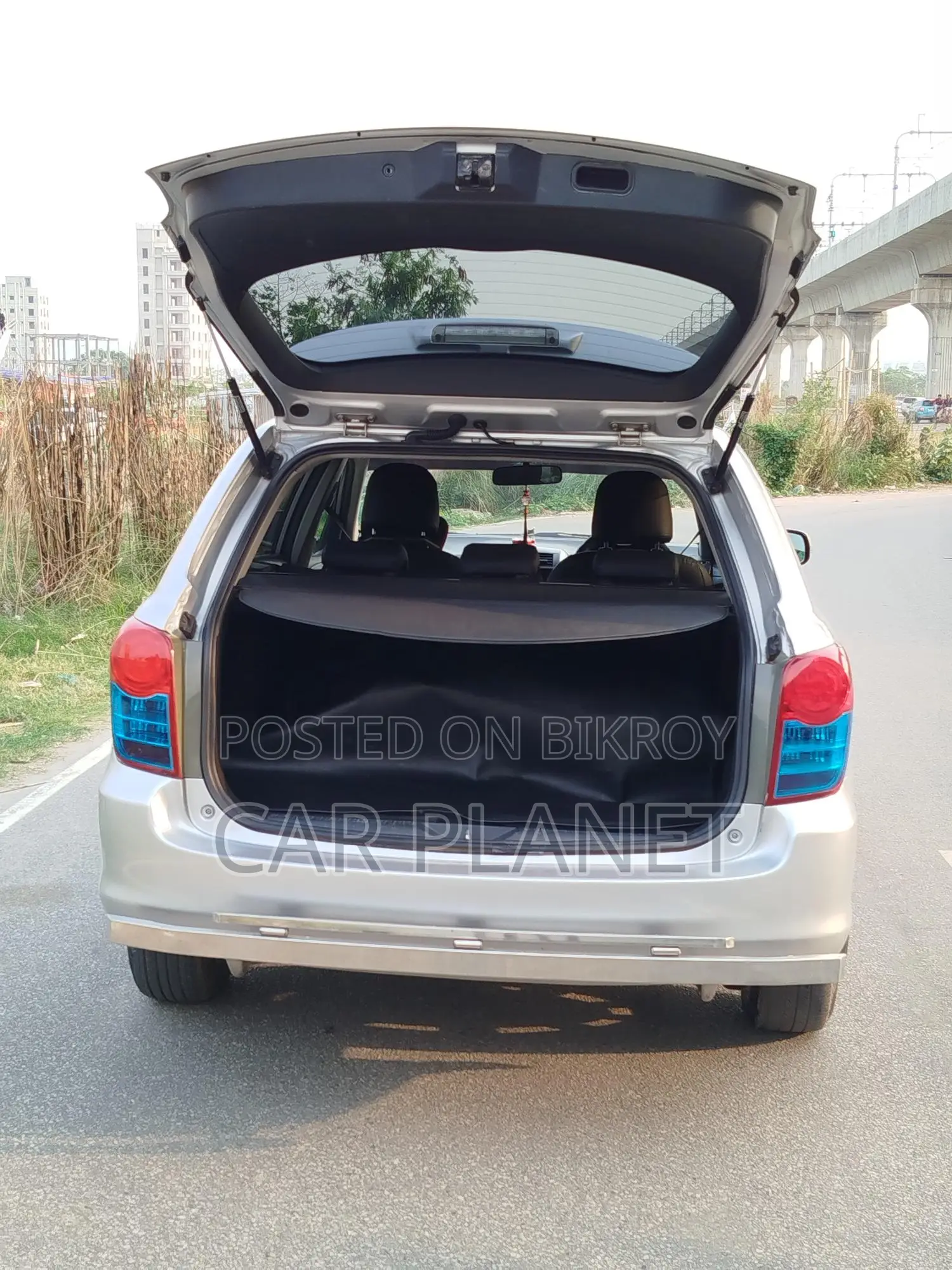 Toyota Fielder G-PUSH START 2011