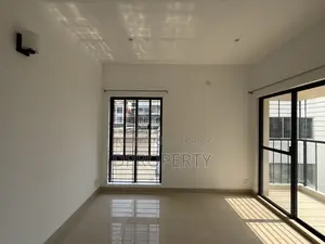 3bdrm Apartment in Basundhara for Rent