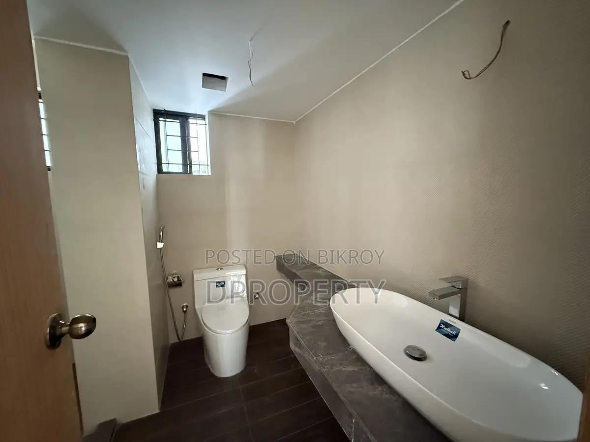 3bdrm Apartment in Basundhara for Rent