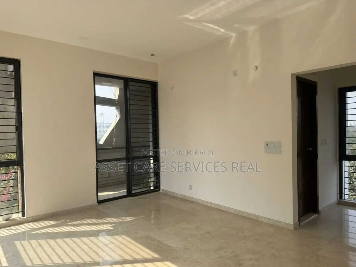 Excellent Brand New Apartment Rent in Gulshan North