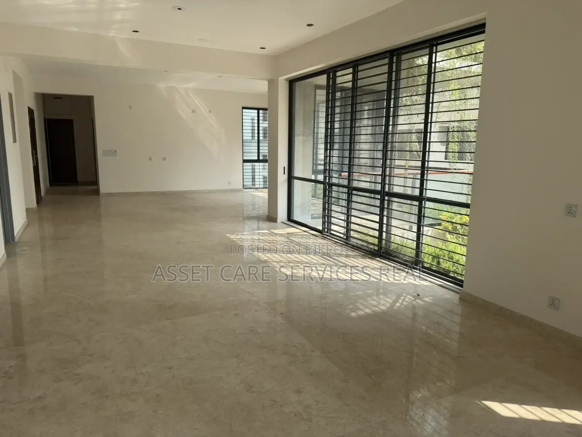 Excellent Brand New Apartment Rent in Gulshan North