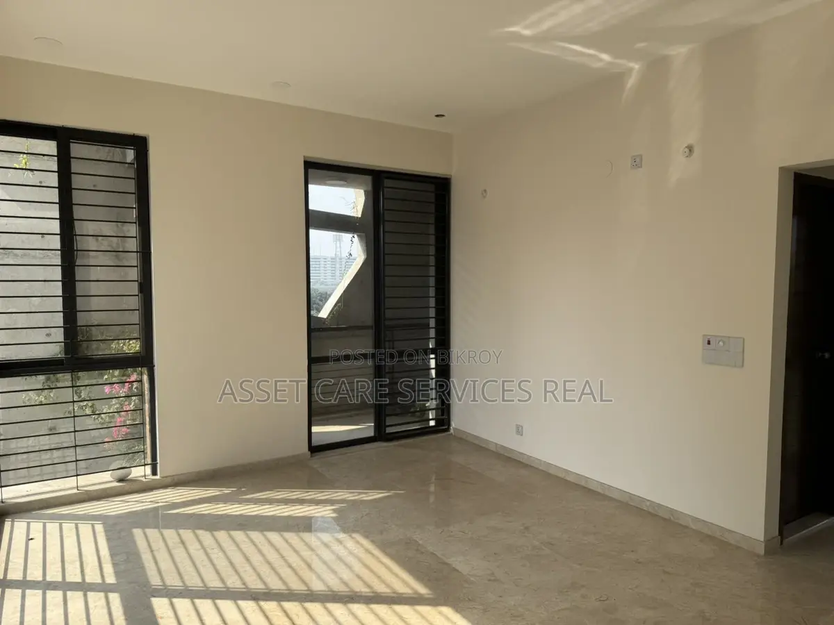 Excellent Brand New Apartment Rent in Gulshan North