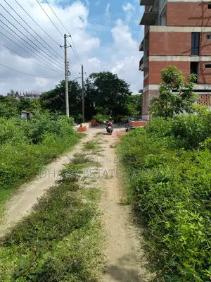 UNITED CITY MADANI AVENUE 100 FEET