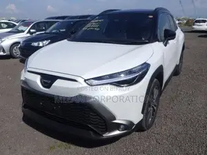 টয়োটা করোলা ক্রস জেড লেদার প্যাকেজ ২০২৫
