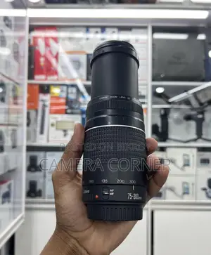 Canon 75-300mm Zomm Lens