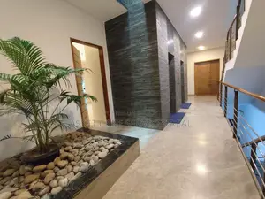 গুলশান ৪ বেডরুমের আন-ফার্নিশড এক্সক্লুসিভ বড় অ্যাপার্টমেন্ট ভাড়া