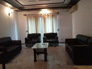 বারিধারায় ৪ বেডরুমের ফুল-ফার্নিশড অ্যাপার্টমেন্ট ভাড়া