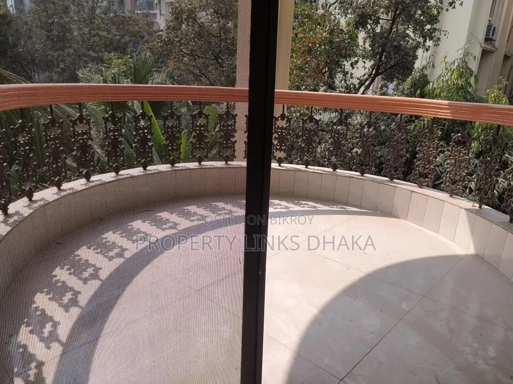 Unfurnished flat for Rent in Gulshan