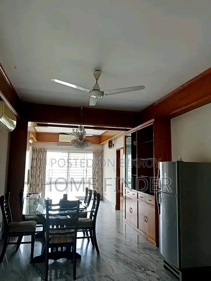 গুলশানে এক্সক্লুসিভ ফার্নিশড ২৬৩০ স্কয়ার ফিট (৩ বেড-১ পার্কিং) অ্যাপার্টমেন্ট ভাড়ার জন্য