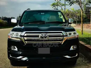 Toyota Land Cruiser V8 VXR DIESEL 2011