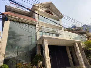 Nikunja-1 Independent Luxurious House Rent Office/Residence