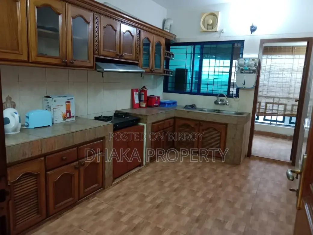 2700sqFt.Wonderful 3Bedroom Full Furnish Apartment Rent at Gulshan