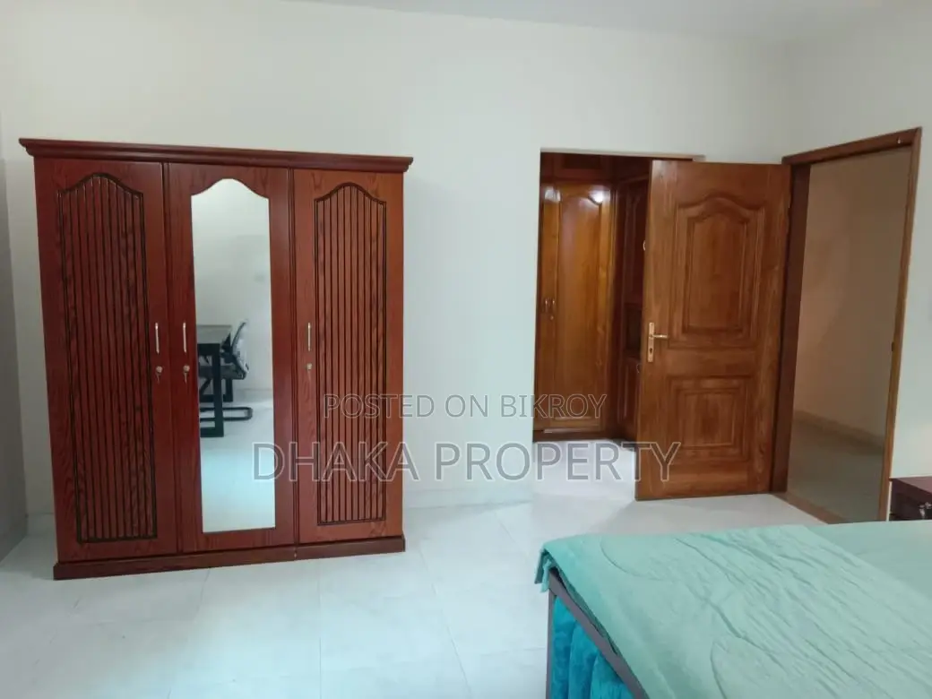 2700sqFt.Wonderful 3Bedroom Full Furnish Apartment Rent at Gulshan
