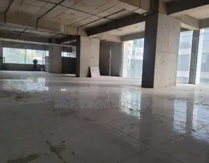 বনানীতে ৩০০০ বর্গফুটের ওপেন কমার্শিয়াল স্পেস ভাড়া