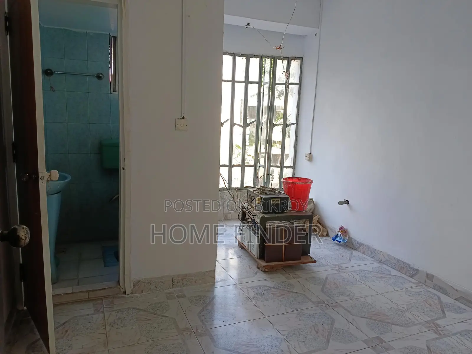 2400 Sqft Un-Furnished Apartment For Rent In Gulshan 1