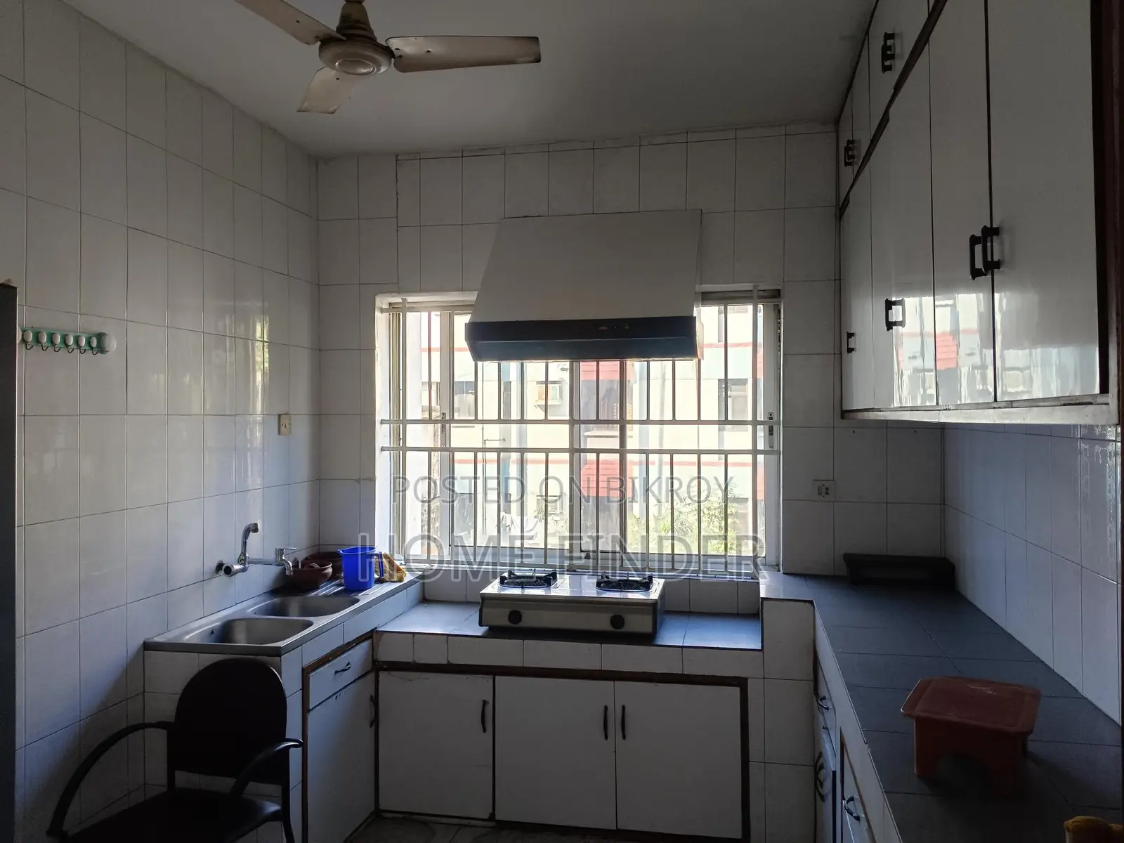 2400 Sqft Un-Furnished Apartment For Rent In Gulshan 1