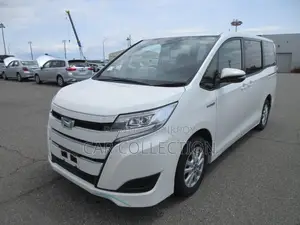 Toyota Noah HYBRID ২০২০