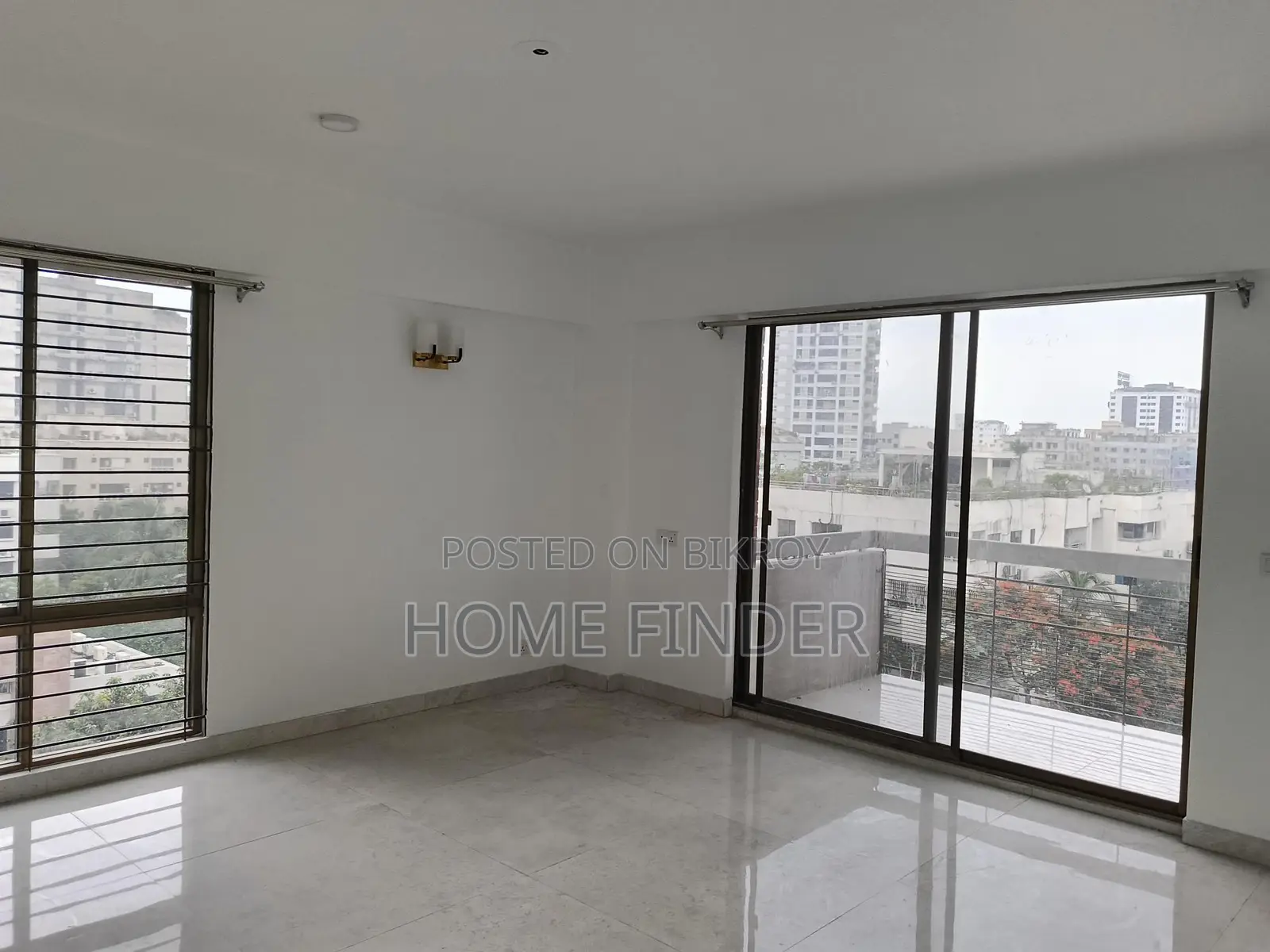 A Nice And Comfortable Apartment Of 3500 Sq Ft Is Up For Rent In Gulshan