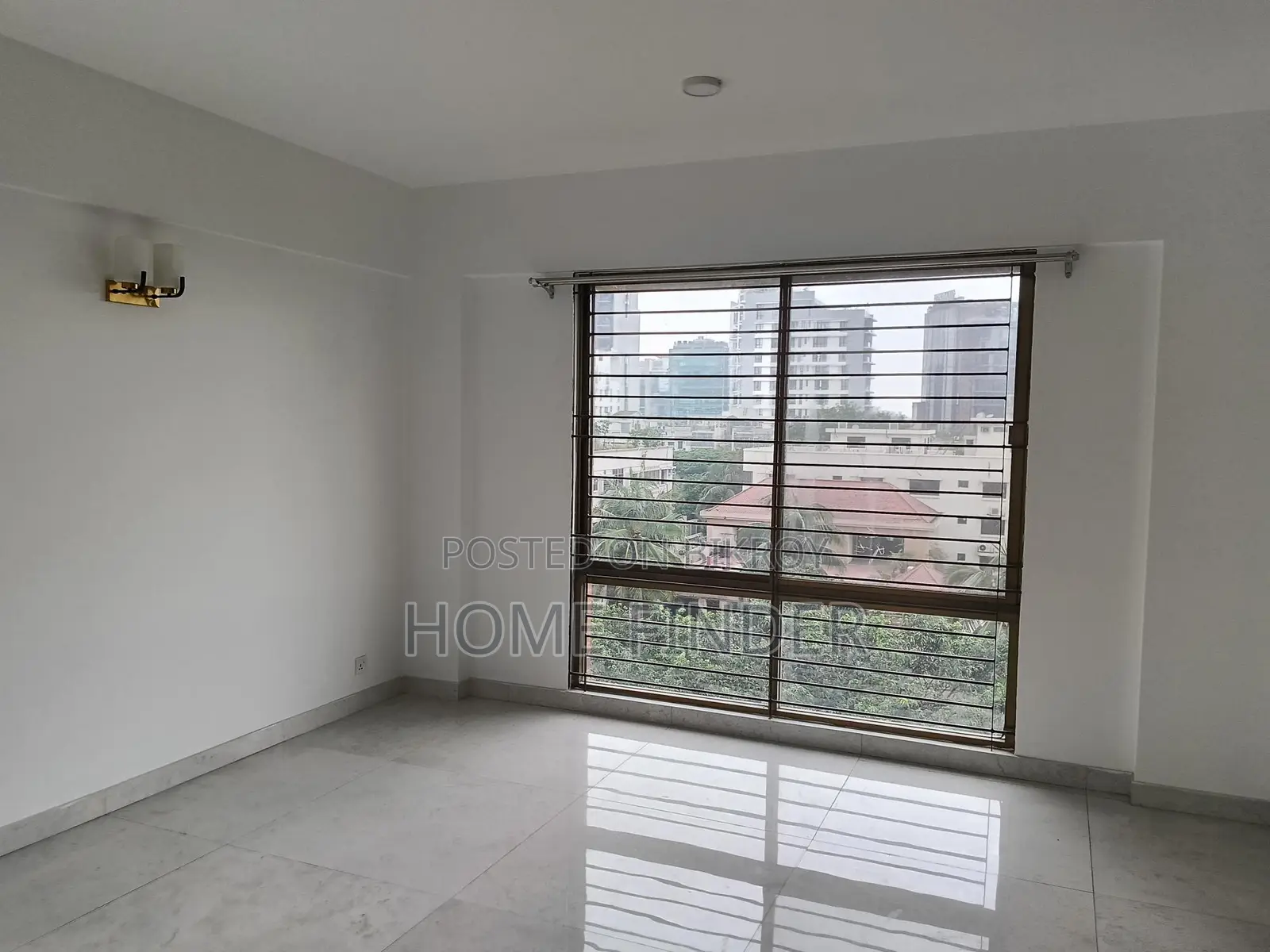 A Nice And Comfortable Apartment Of 3500 Sq Ft Is Up For Rent In Gulshan