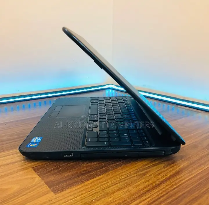 DELL Core i3 Full Fresh Laptop, 500GB HDD,4GB RAM, কুরিয়ারেও দেয়া হয়।