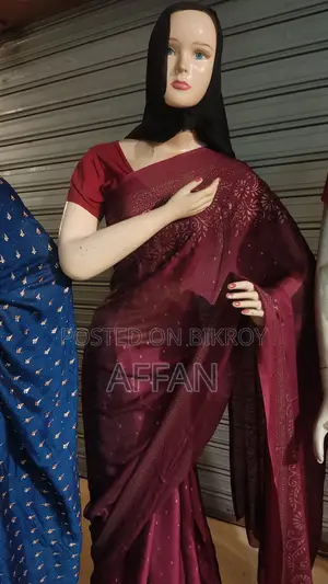 ডিসপ্লে ডল বিক্রয়