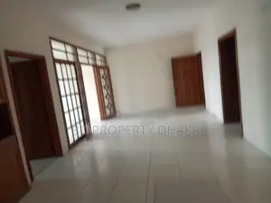 ৩০০০ বর্গফুটের অফিস স্পেস ভাড়া হবে