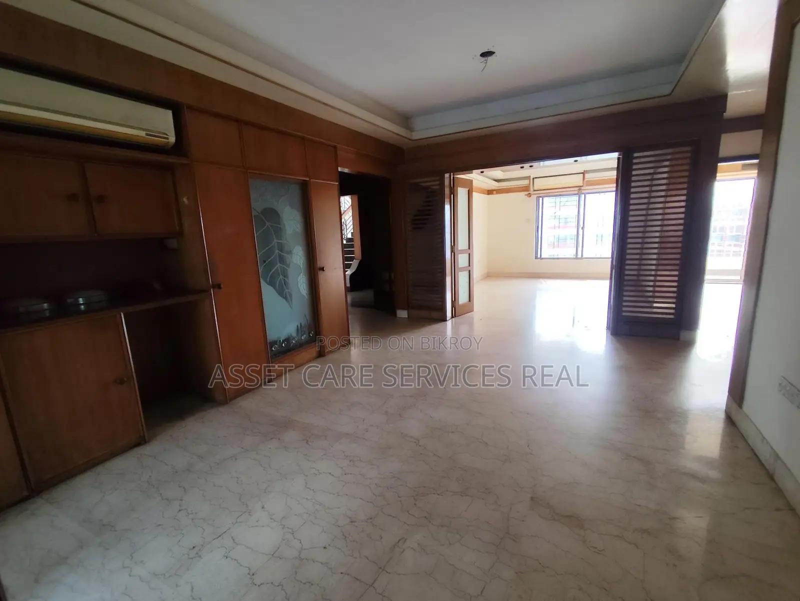 4000-Sqft 4Bed Lake View Big Apartment Rent In Gulshan-2