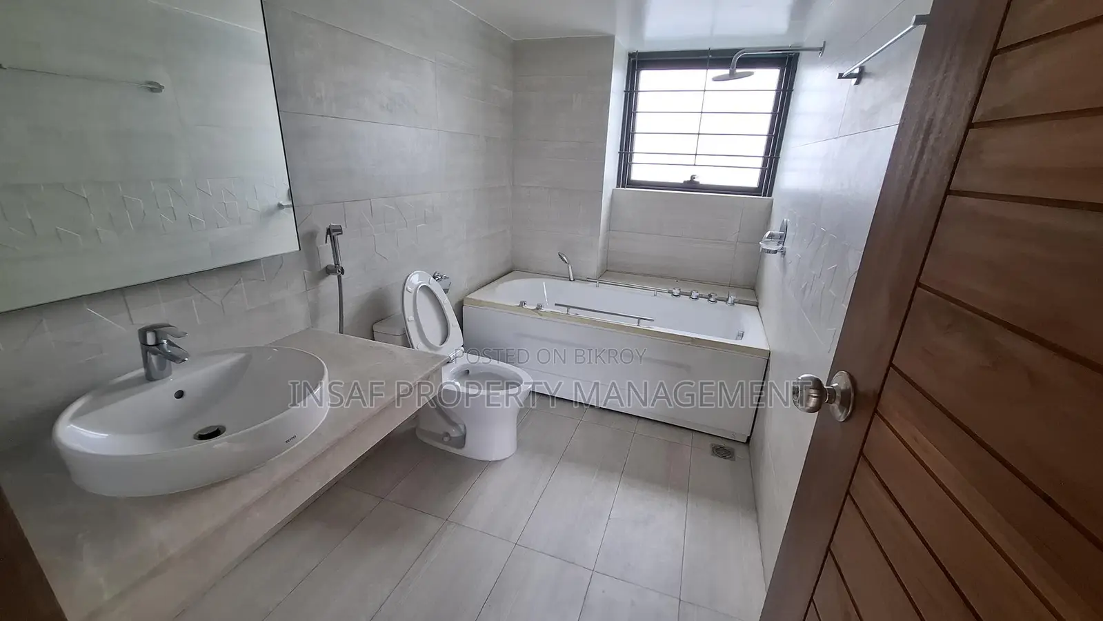 5bdrm Apartment in Gulshan for sale