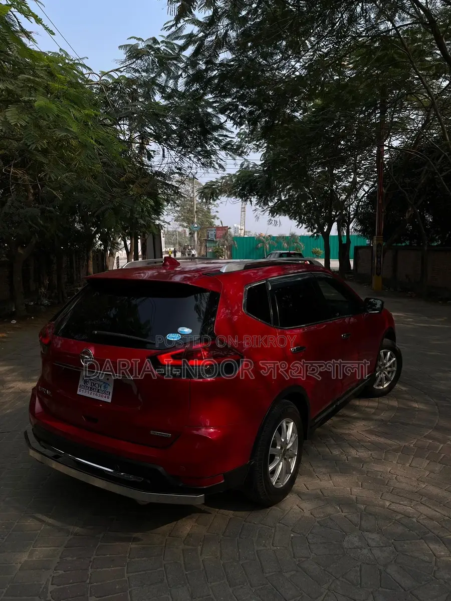 নিসান এক্স-ট্রেইল ইমার্জেন্সি ব্রেক প্যাকেজ ২০১৭