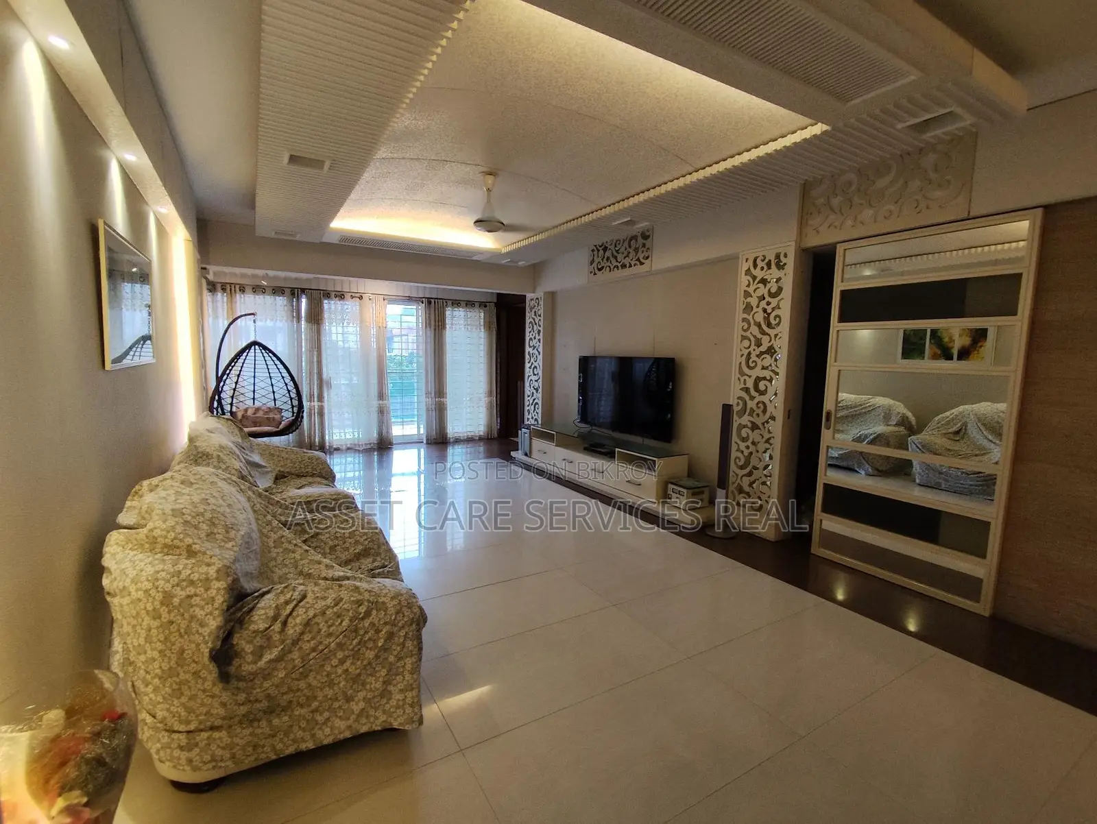 Fully Furnished Luxurious 4-Bedroom Large Apartment for Rent in Gulshan-2