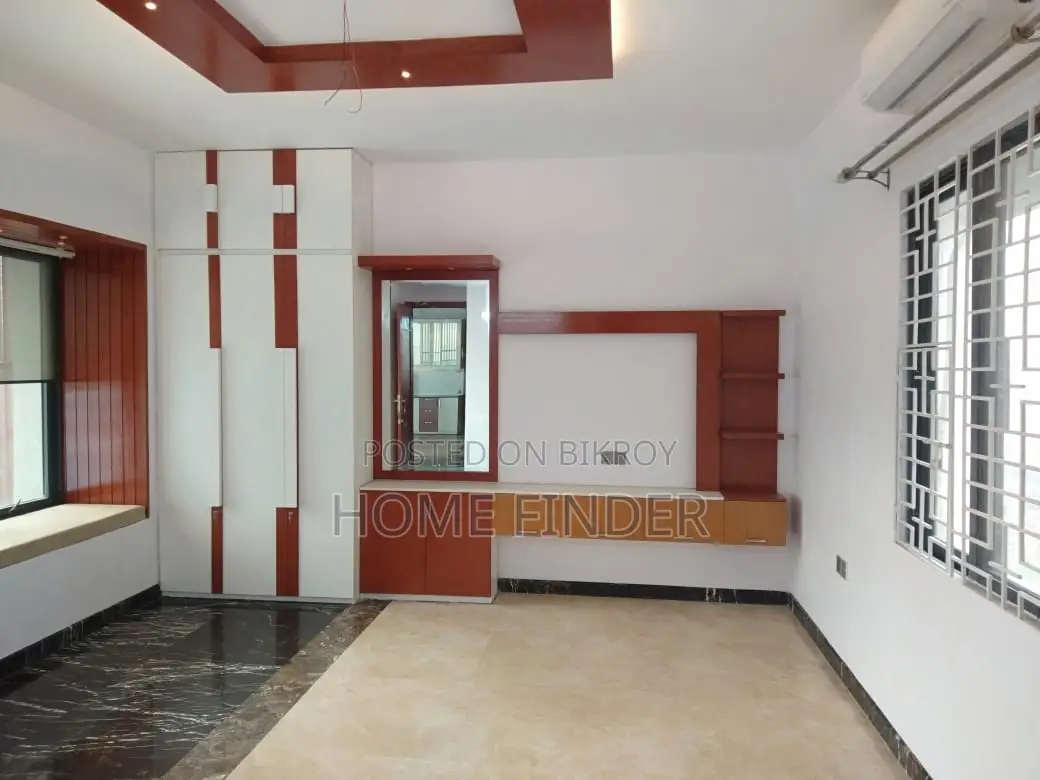 Beautiful 3800 Sqft Flat Available for Rent in Gulshan